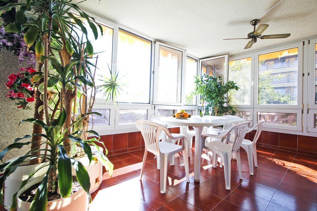 Eva Vendrell Planet Costa Dorada Apartment Салоу Стая снимка