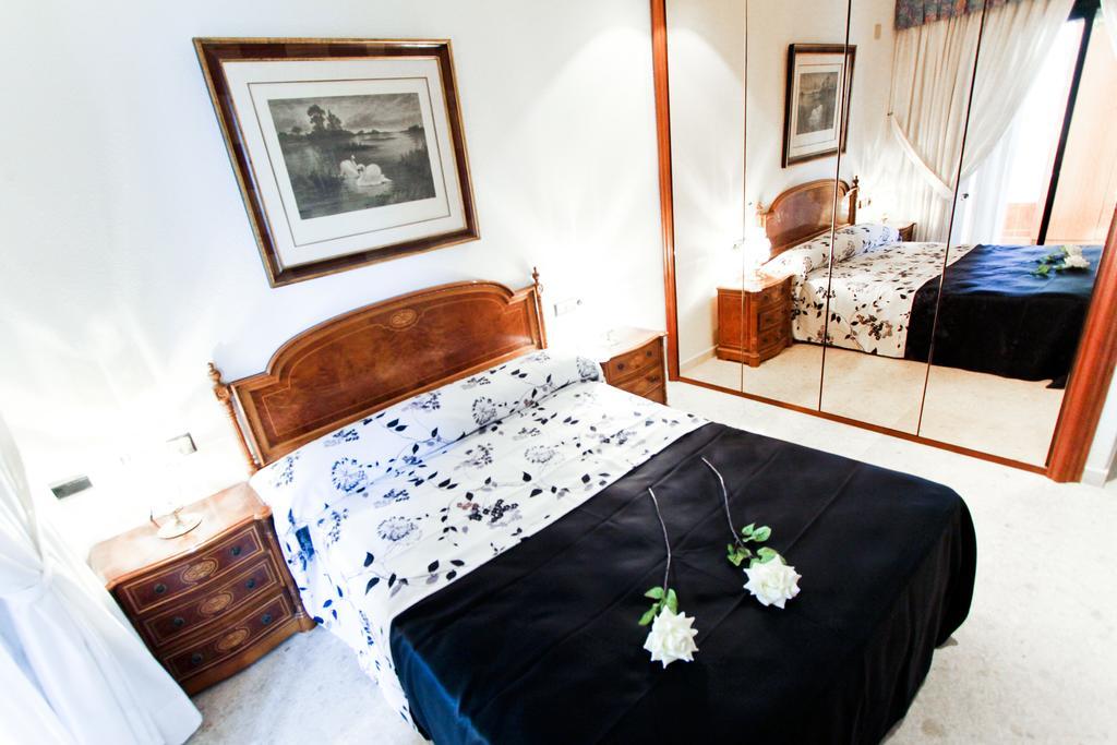 Eva Vendrell Planet Costa Dorada Apartment Салоу Стая снимка